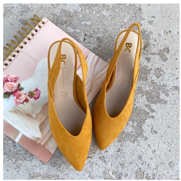 Modcloth Shoes - ModCloth Yellow Mustard Vtg Shoes